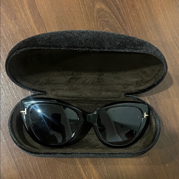 Tom Ford Brown Tortoise Sunglasses - Picture 3 of 6
